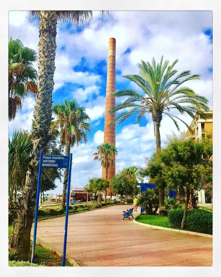 Precioso Apartamento A 5 Minutos Andando De La Playa Málaga Eksteriør billede