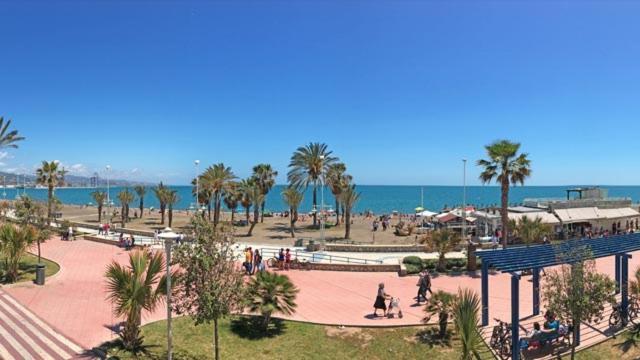 Precioso Apartamento A 5 Minutos Andando De La Playa Málaga Eksteriør billede